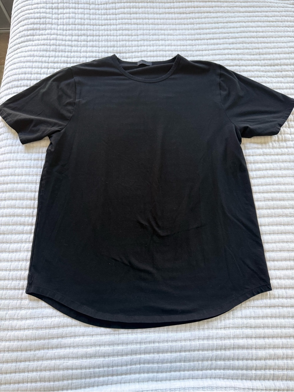Nuuds Freeform Curved Hem Tee
